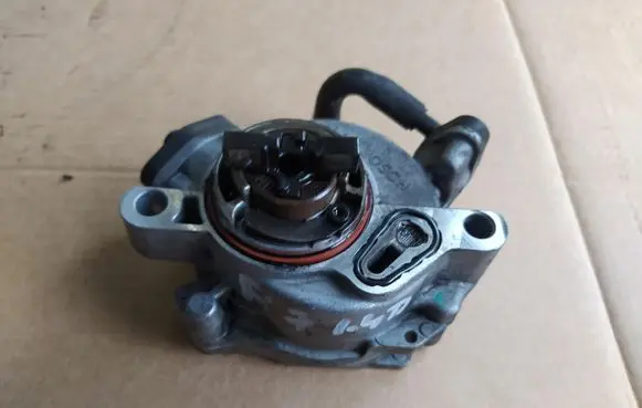 Ford Fiesta Vacuum pump