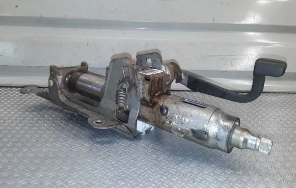Dodge Nitro Steering wheel axle 05057166AB