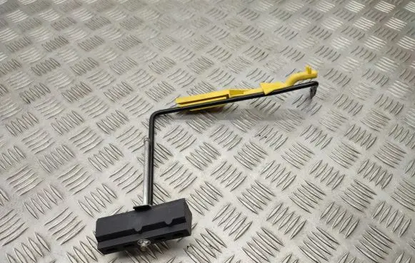 Battery bracket