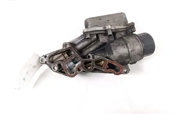 Oil filter mounting bracket