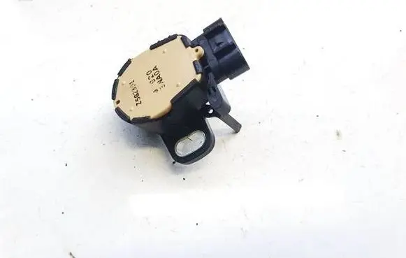 Nissan Leaf I (ZE0) Accelerator throttle pedal z5g2301 3na0a