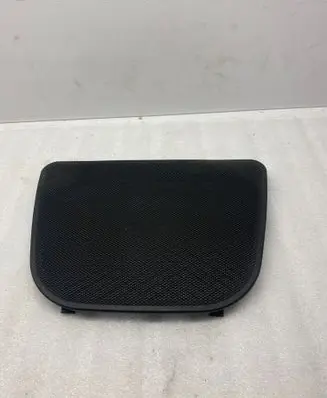 BMW 3 E46 Side speaker trim/cover 81720425
