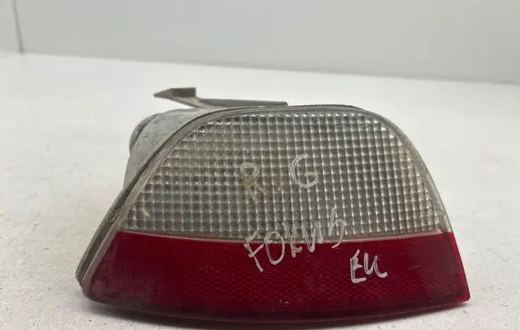 Ford Focus Tailgate rear/tail lights