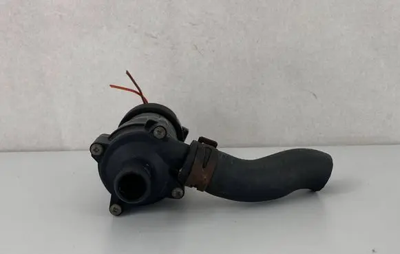 Mercedes-Benz C W203 Electric auxiliary coolant/water pump 2038350064 0392020076