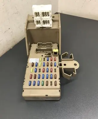 Subaru Impreza III Fuse module