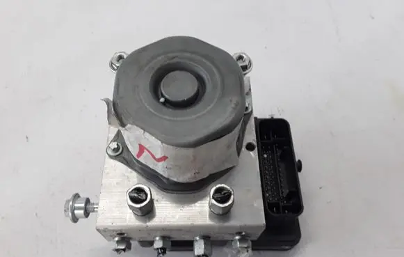 Renault Kadjar ABS Pump 476605200R