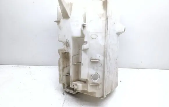 Volvo XC60 Windshield washer fluid reservoir/tank 30753424 30753425