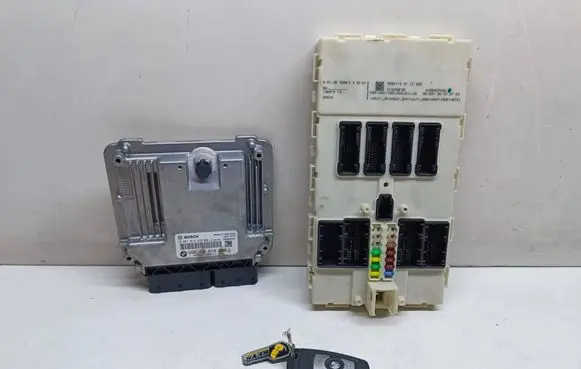 BMW 1 F20 F21 Engine ECU kit and lock set 8518569 0281018635 9286113