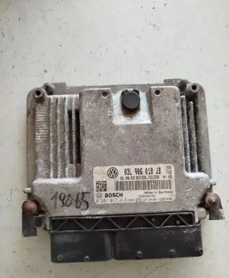 Skoda Superb B6 (3T) Engine control unit/module 0281017413 03l906018jb
