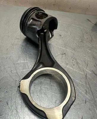 Mercedes-Benz S W221 Piston with connecting rod 8340E
