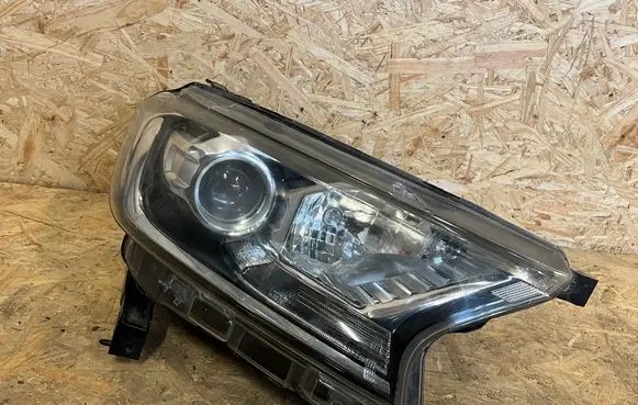 Ford Ranger Headlight/headlamp