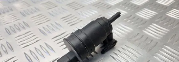 Renault Scenic I Windscreen/windshield washer pump 430702B
