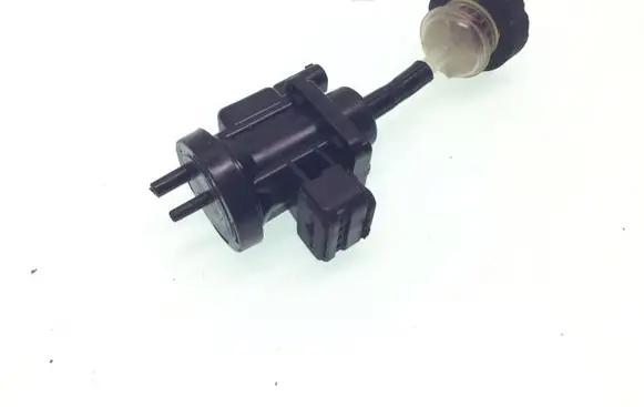 Mercedes-Benz S W220 Turbo solenoid valve A0005450427