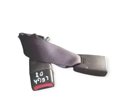 Subaru Legacy Middle seatbelt buckle (rear) 