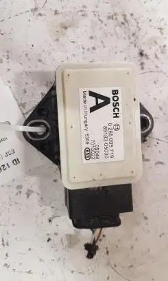Toyota Avensis T270 ESP acceleration yaw rate sensor 0265005719 8918305030
