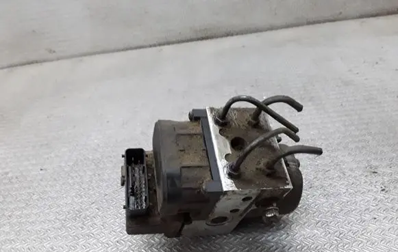 Volkswagen PASSAT B5 ABS Pump 0265216559