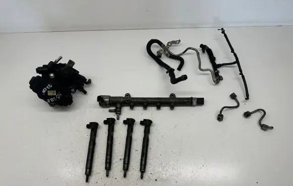 Mercedes-Benz E W212 Fuel injection system set A6510700101 9424A020A 9307Z521A
