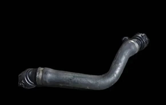 BMW 5 E60 E61 Engine coolant pipe/hose 7789742