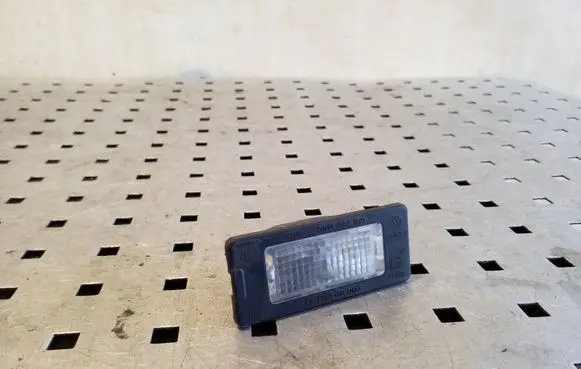 Volkswagen Golf VI Number plate light 1K9943127A