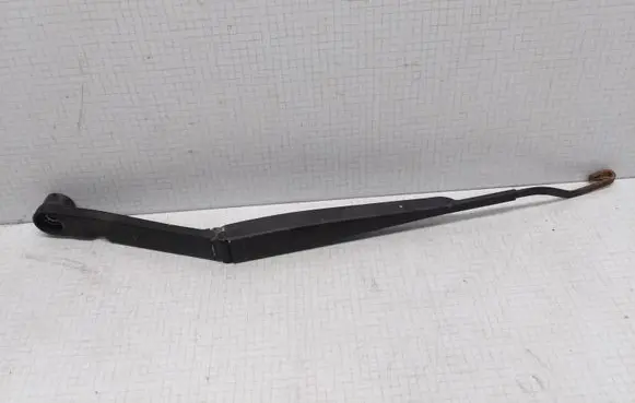 Hyundai Sonata Front wiper blade arm