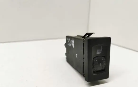 Audi A4 S4 B5 8D Seat heating switch 7M3963563