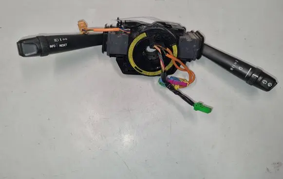 Volvo S80 Wiper control stalk 30658614