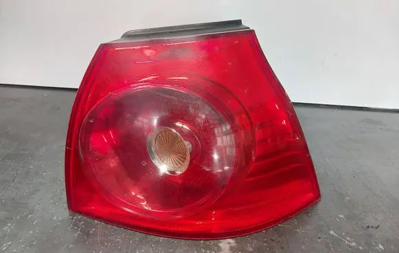 Volkswagen Golf V Rear/tail lights 1K6945096AA