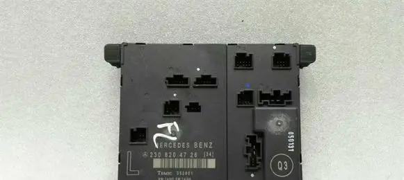 Mercedes-Benz SL R230 Door control unit/module A2308204726
