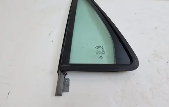 Land Rover Freelander 2 - LR2 Rear vent window glass E000090 43R000055 DOT747M540AS2