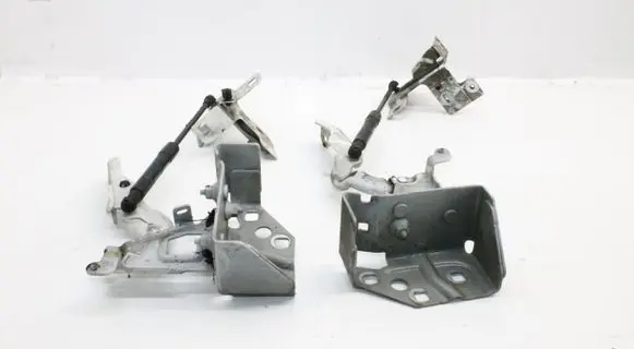 Nissan NV300 Engine bonnet/hood hinges 93451653B