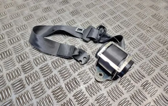 Opel Corsa E Rear seatbelt 609160500D 180308