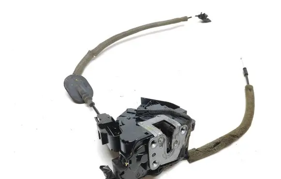 Renault Espace V (RFC) Rear door lock 825002920R A06123