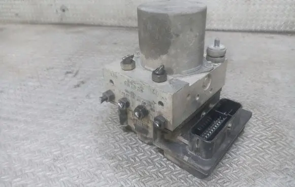 Audi A4 S4 B7 8E 8H ABS Pump 0265284336 8E0614517AK