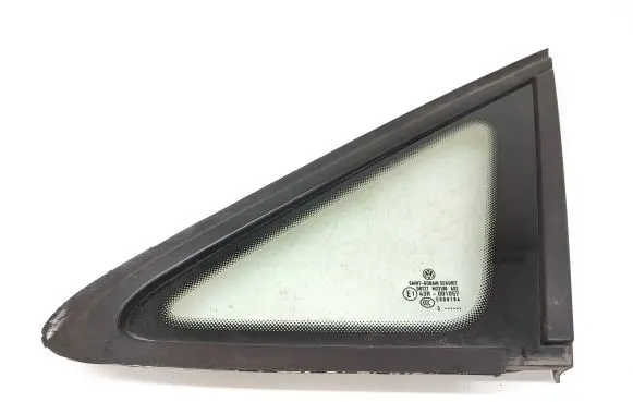 Volkswagen Caddy Front triangle window/glass 43R001057 E000184