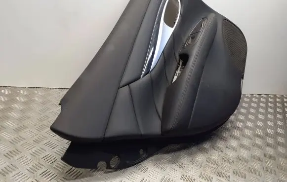 Infiniti Q70 Y51 Rear door card panel trim