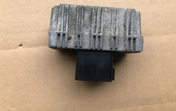 Opel Zafira A Glow plug pre-heat relay 09132691