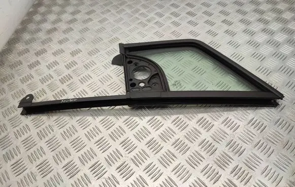 Opel Combo E Front door vent window glass four-door 9818042280 43R000016