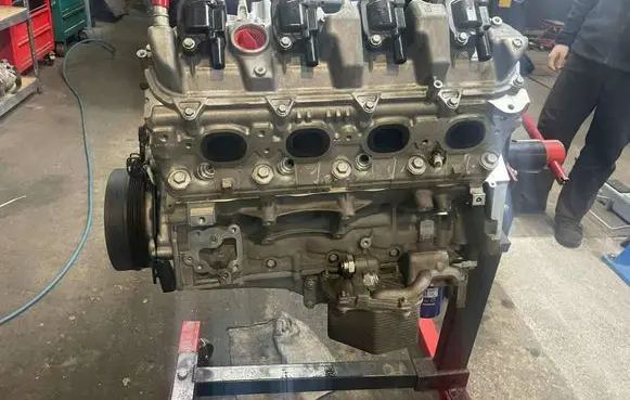 Chevrolet Corvette C7 Engine swap LT1 LT4