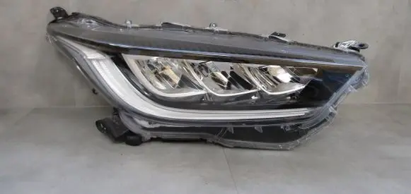 Toyota Yaris XP210 Headlight/headlamp YARISIV