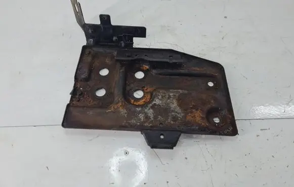 Seat Alhambra (Mk1) Battery tray 
