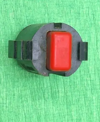 Opel Kadett D Hazard light switch 9006910z