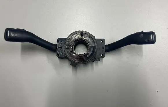 Audi A3 S3 8L Wiper turn signal indicator stalk/switch 202852 837479 8L0953513G