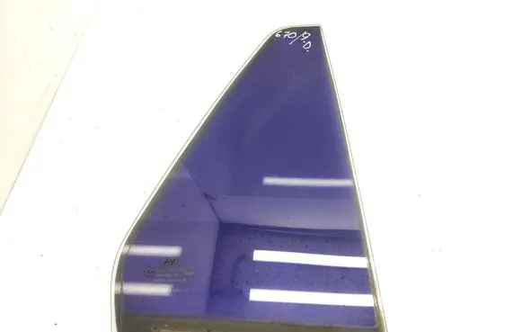 Hyundai Santa Fe Rear vent window glass 43R000382