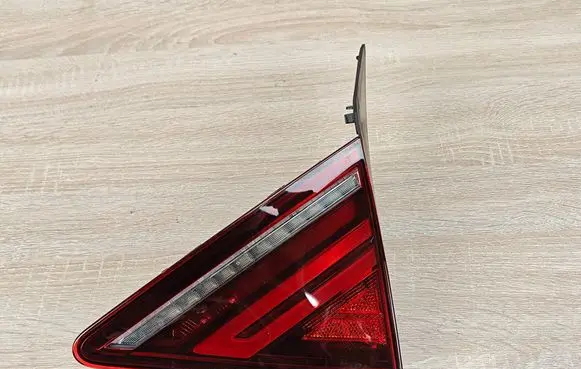 Audi A7 S7 4G Tailgate rear/tail lights 4G8945094H