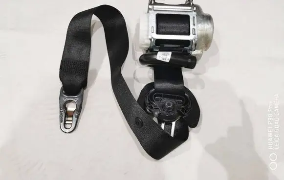 Mercedes-Benz C W206 Front seatbelt A2068601502 34067495 34358581