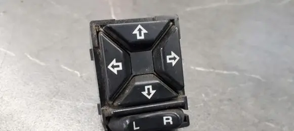 Chrysler Grand Voyager II Fog light switch 4685055