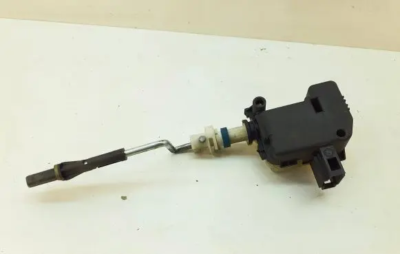 Volkswagen Jetta V Central locking motor 1K5810773 1K5959782 3TH806614