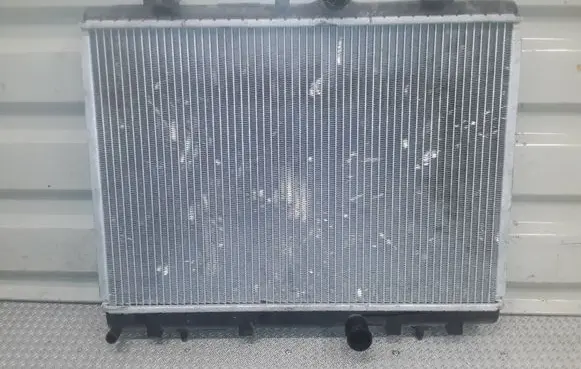 Peugeot 308 Coolant radiator 