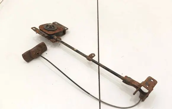 Toyota Sienna XL30 III Spare wheel mounting bracket 