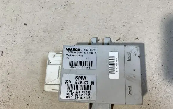 BMW 5 F10 F11 Air suspension control unit module (rear) 6799677